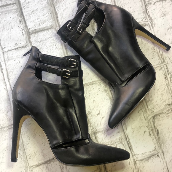 MIA Shoes - Mia Black Stiletto Heels - Size 7.5
